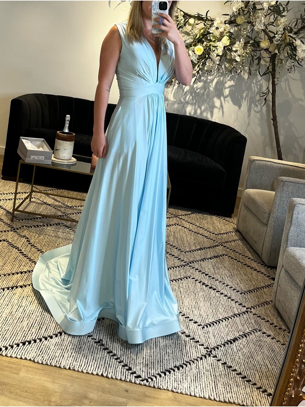 Sleeveless Sky Blue V-Neck Maxi Dress with Defined Waist